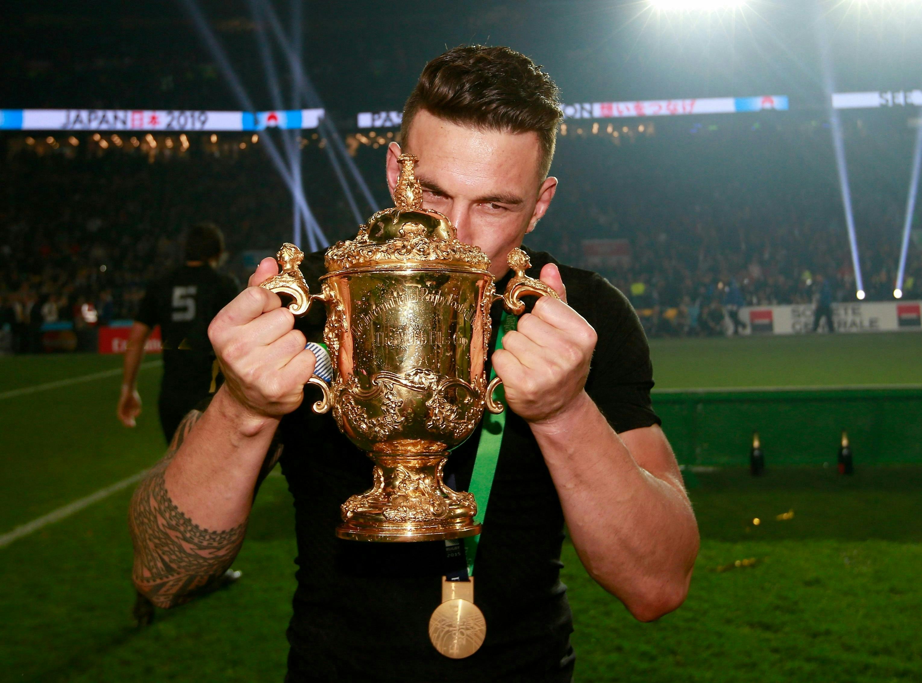 all blacks wallabies trophy rugby world cup rugby world cup 2015 london england person human