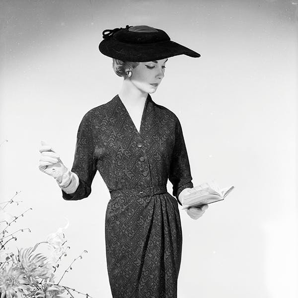 accessories;gloves;hat;belt;black & white;format portrait;female;publication;book;fashion clothing;cha 4181-149;m/clo/1950-59/dres/1956 dress clothing apparel person human female sleeve hat long sleeve woman