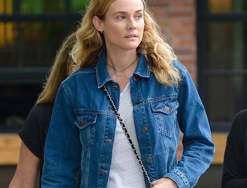 paparazzi personajes internacionales actrices kruger , diane nueva york pants clothing apparel person human jeans jacket coat sleeve female