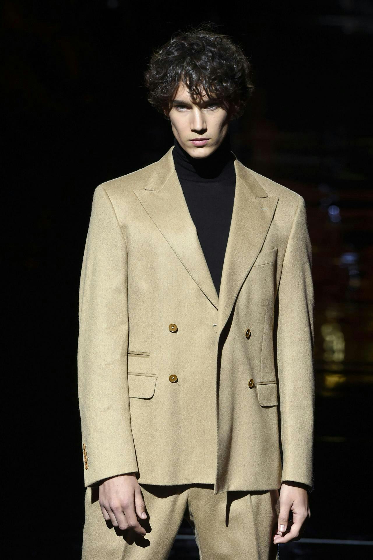 madrid clothing apparel overcoat coat suit person human tuxedo